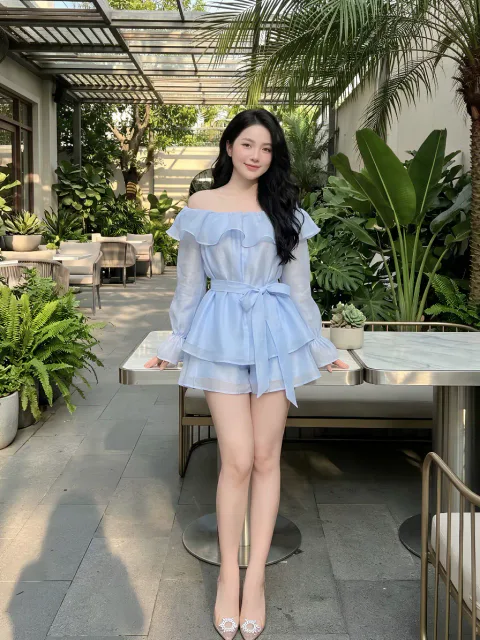 Set Trễ Vai Voan Tơ Xếp Tầng Nhấn Eo Cao Cấp
